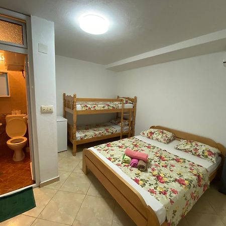 Apartments Zalli ウルツィニ エクステリア 写真