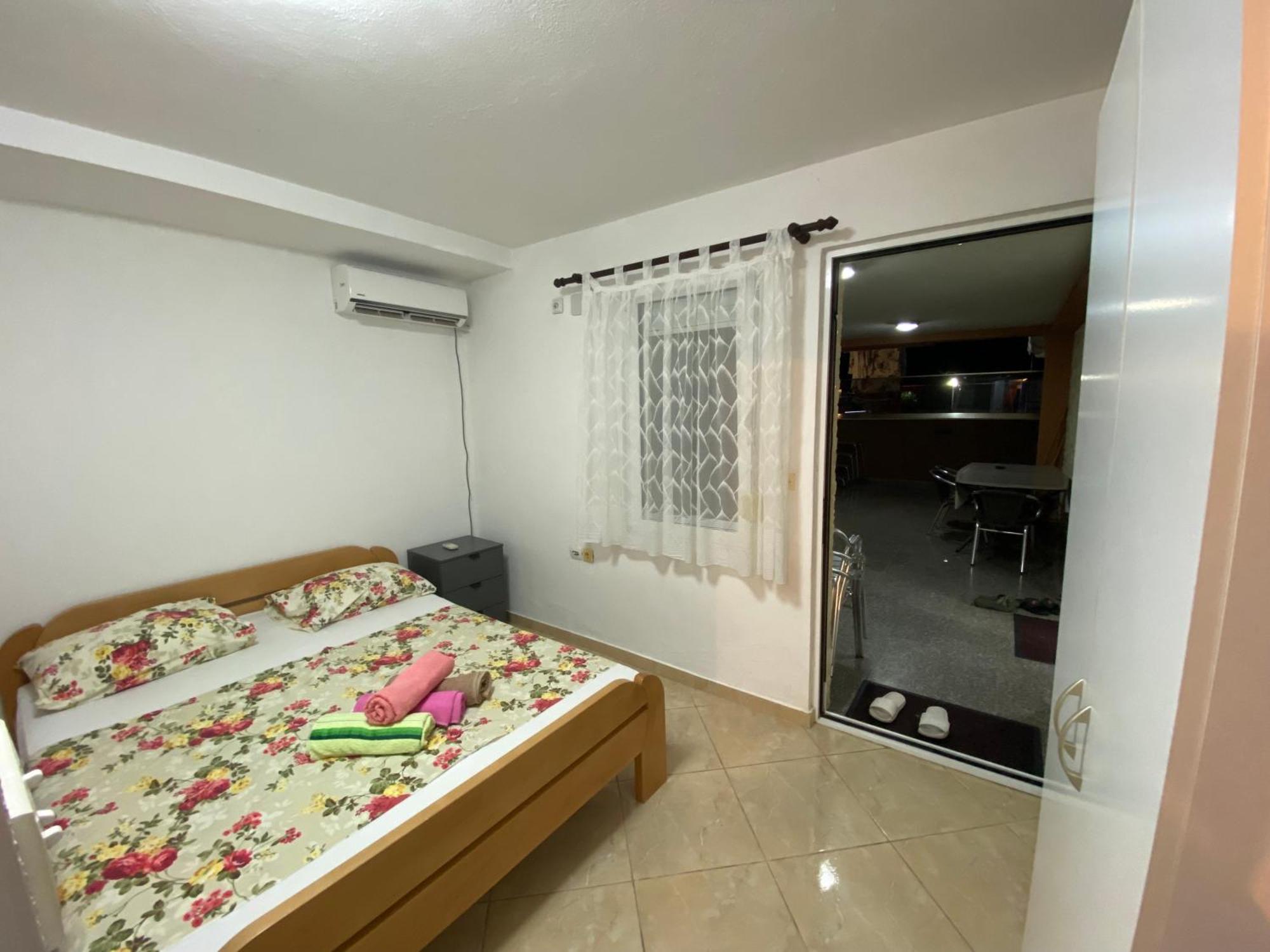 Apartments Zalli ウルツィニ エクステリア 写真