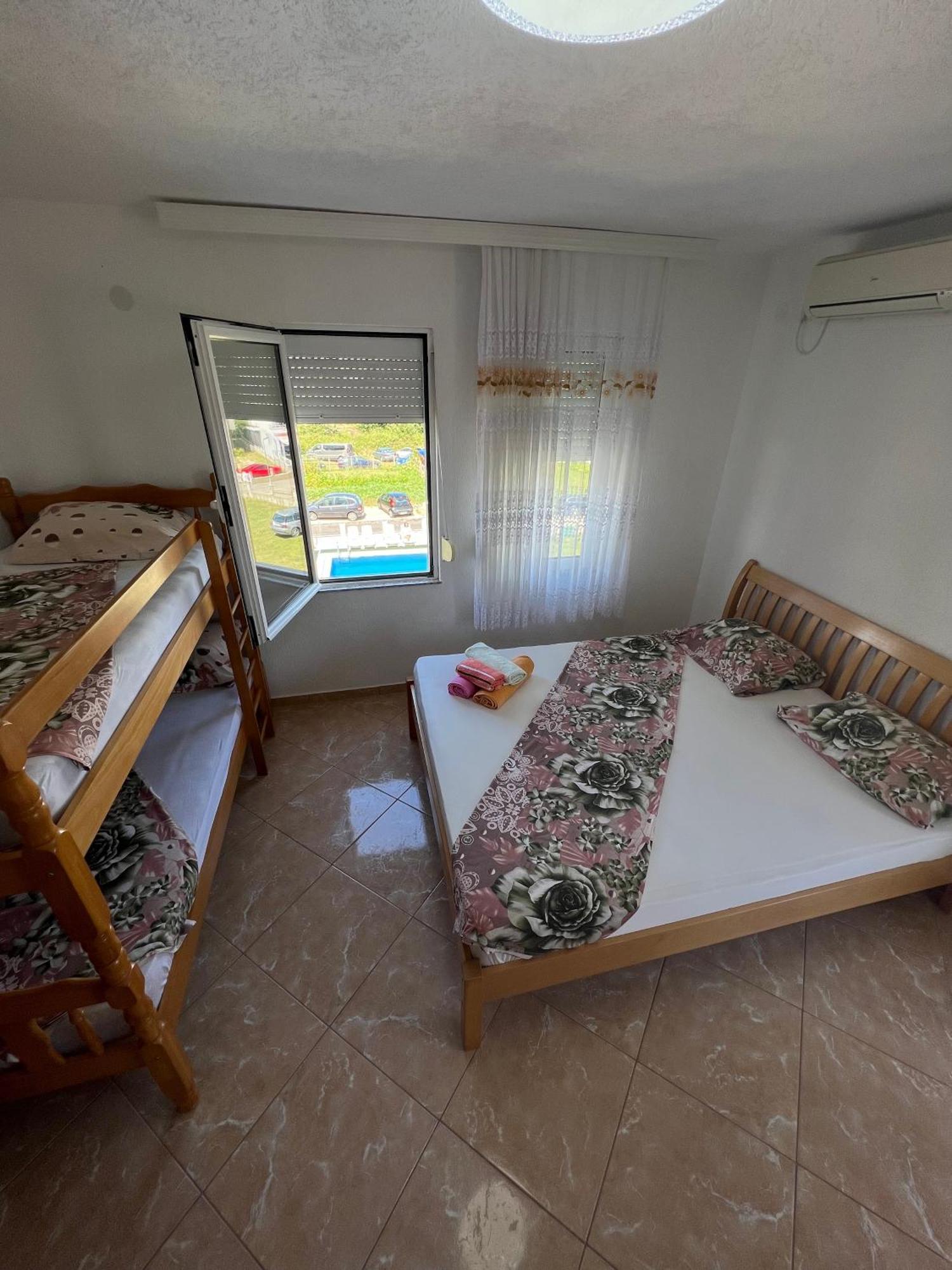 Apartments Zalli ウルツィニ エクステリア 写真