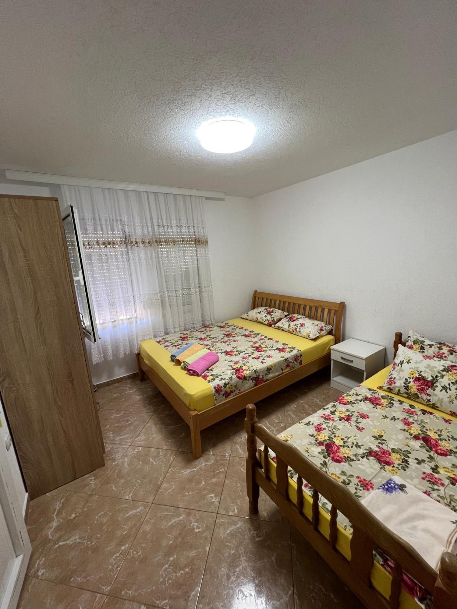 Apartments Zalli ウルツィニ エクステリア 写真