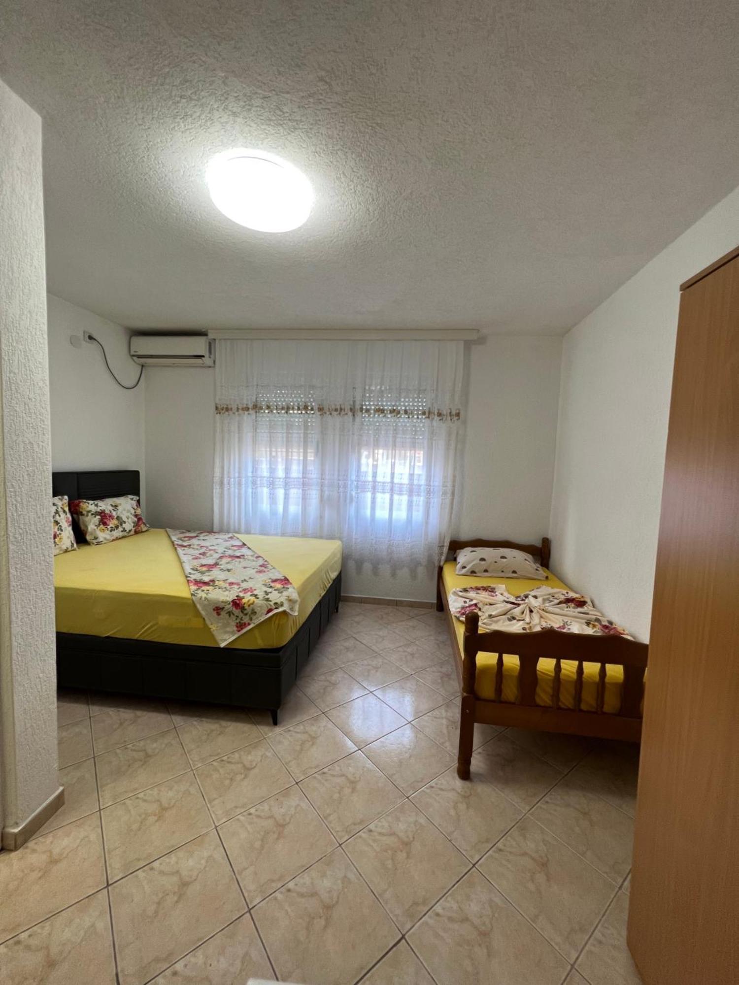 Apartments Zalli ウルツィニ エクステリア 写真