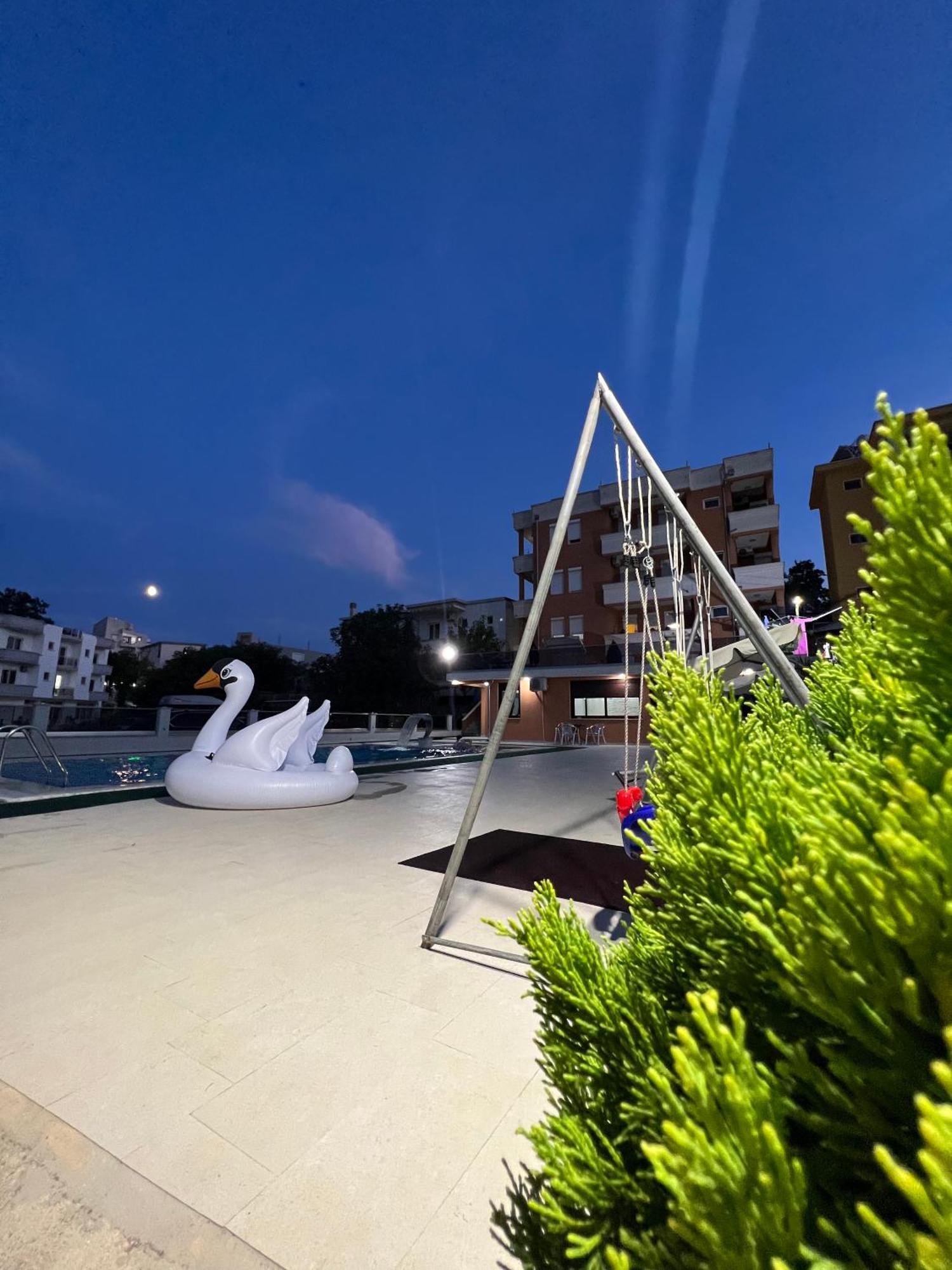 Apartments Zalli ウルツィニ エクステリア 写真