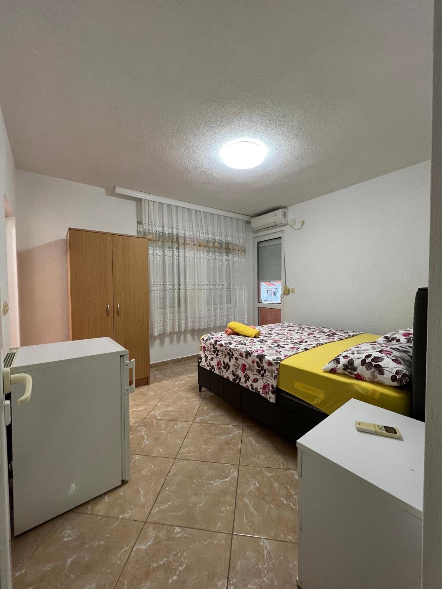 Apartments Zalli ウルツィニ エクステリア 写真